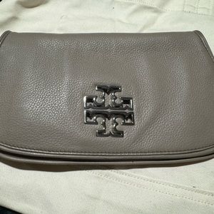 Authentic Reva Leather Clutch Grey
